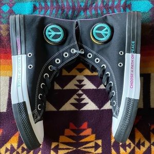 Converse Chuck Taylor All Star Hi Top Seek Peace